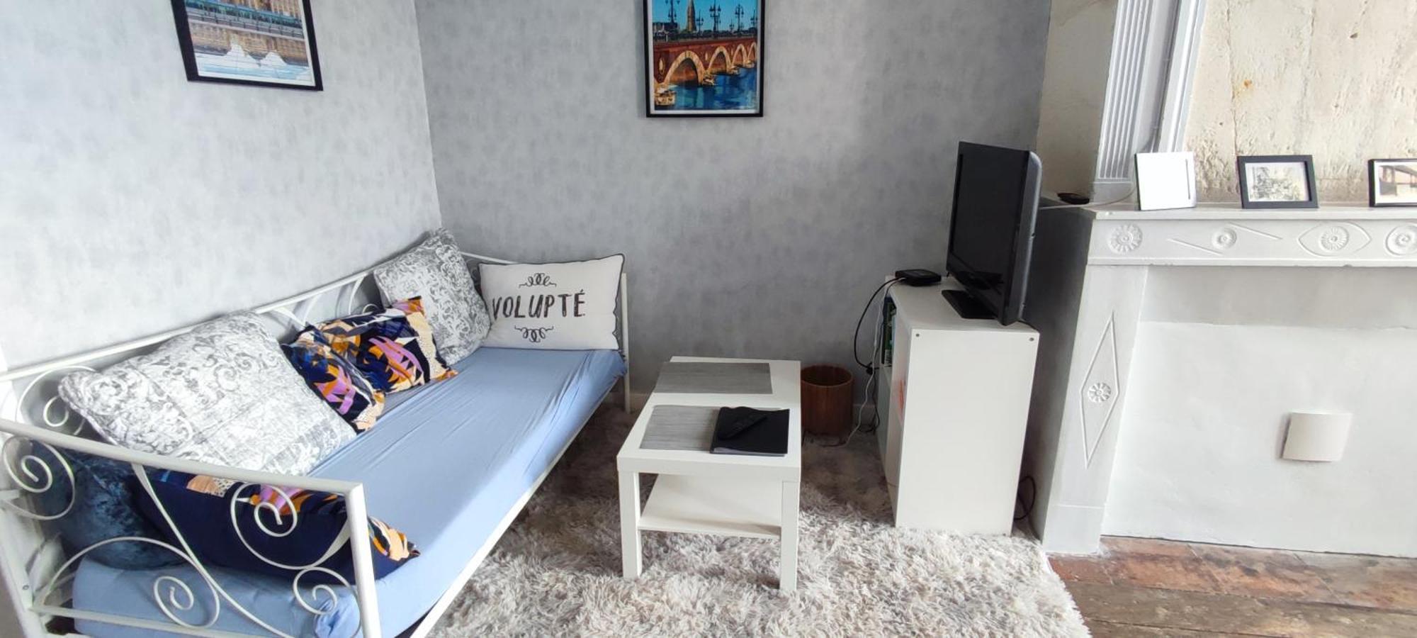 Celine Et Jose Apartment Cubzac-les-Ponts Exterior foto